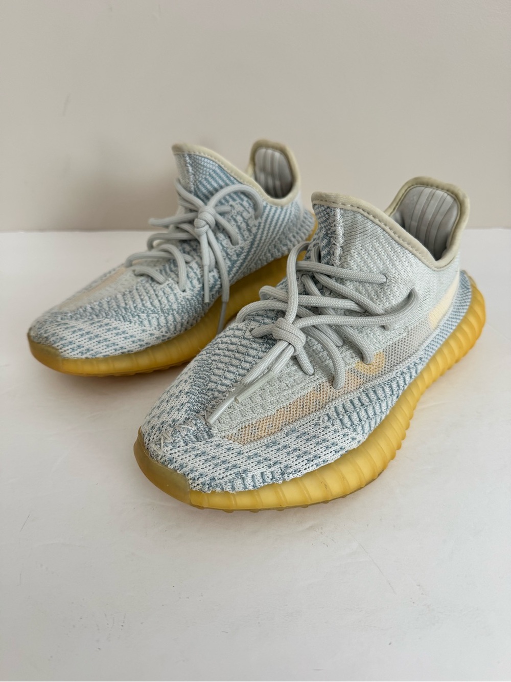 Adidas Yeezy Boost 350 V2 Cloud White Non-Reflective Unisex Men’s 6 / Womens 7